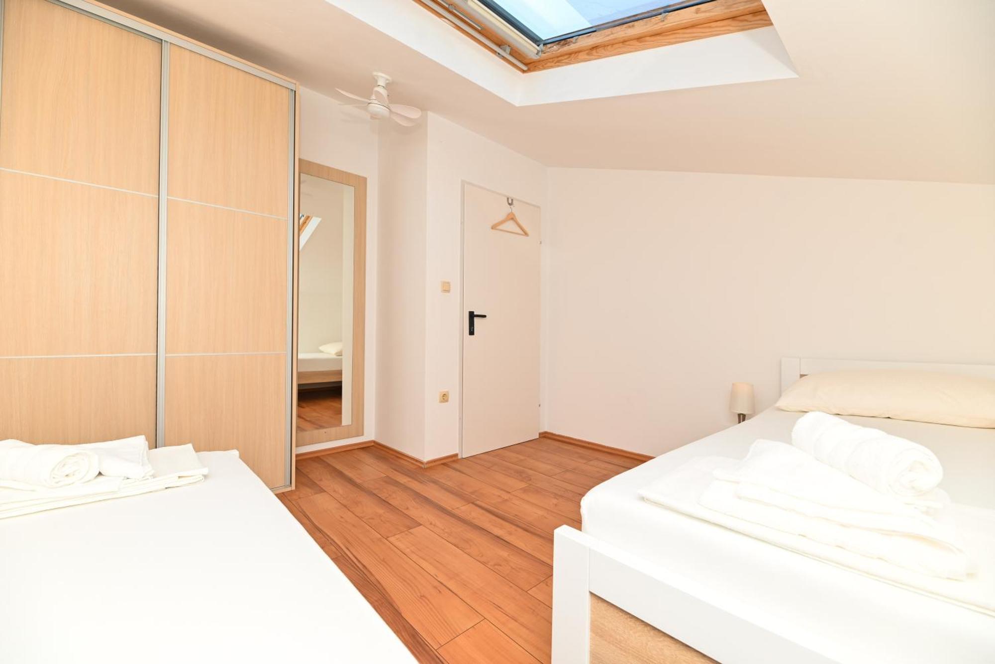Apartments Bluesky Τρογκίρ Εξωτερικό φωτογραφία